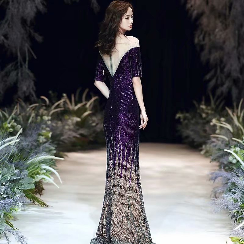 2021 "robe Soiree", a New Tule O-neck Style Clothed Half Dressed Lantejoulas to Ground" AZ27 evening, Same as images
2021 "robe Soiree", a New Tule O-neck Style Clothed Half Dressed Lantejoulas to Ground" AZ27 evening, Same as images
