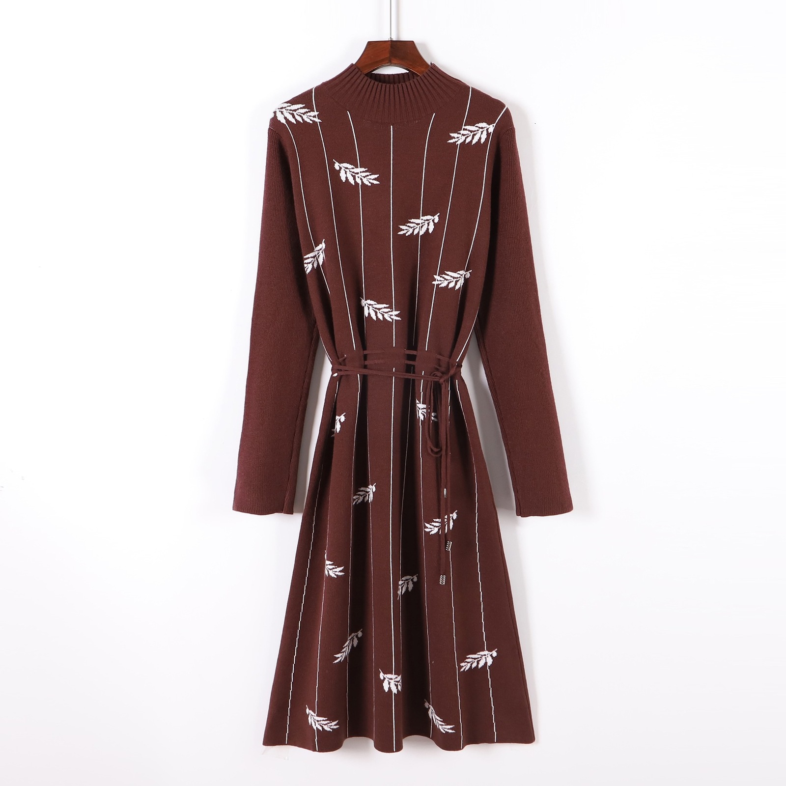 2021 New Embroidery Long Sleeve Women Sweater Winter Thick Warm a Line Dress Mid-calf Vintage Drawstring Printing Dresses Uc3v, Black
2021 New Embroidery Long Sleeve Women Sweater Winter Thick Warm a Line Dress Mid-calf Vintage Drawstring Printing Dresses Uc3v, Black