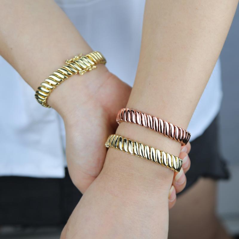 High Quality Men's Bracelet Curb Cuban Bracelet Iced Out Fashion Hip Hop Tennis Chain Bangle Simple Polished Punk Male Jewelry
High Quality Men's Bracelet Curb Cuban Bracelet Iced Out Fashion Hip Hop Tennis Chain Bangle Simple Polished Punk Male Jewelry