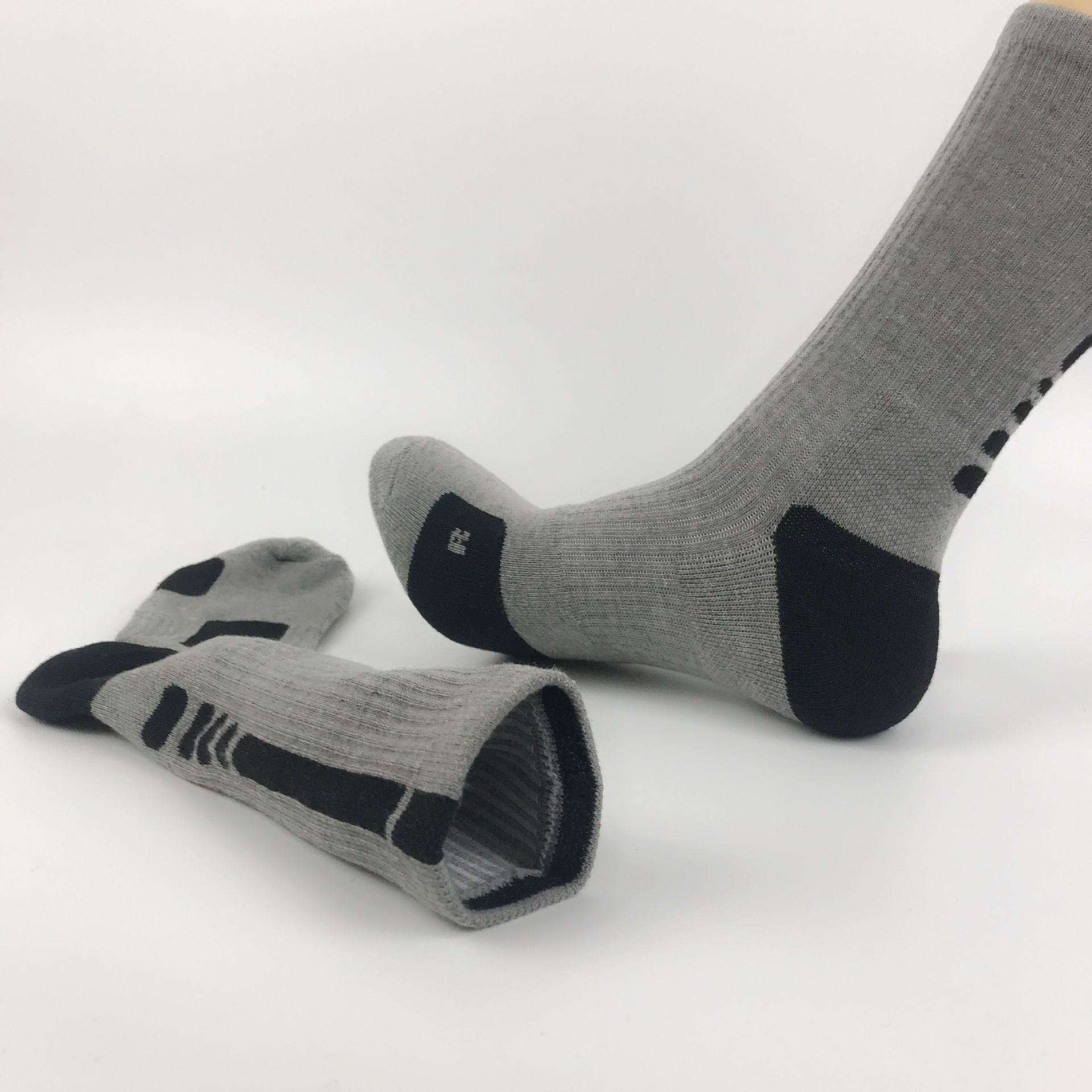 USA Professional Elite Basketball Socks Mens Long Knee Athletic Sport Socks Fashion Walking Running Tennis Compression Thermal Sock01220114, Black with red
USA Professional Elite Basketball Socks Mens Long Knee Athletic Sport Socks Fashion Walking Running Tennis Compression Thermal Sock01220114, Black with red