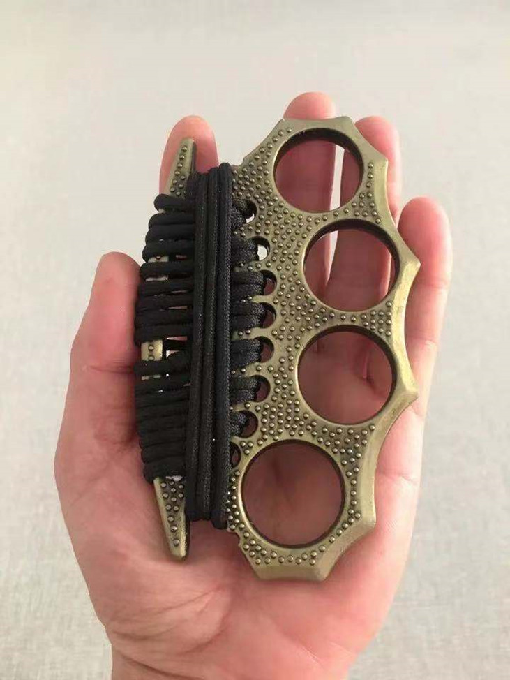 Glass fiber alloy finger tiger four finger self defense weapon four finger self defense hand brace aluminum alloy self defense equipmen2199
Glass fiber alloy finger tiger four finger self defense weapon four finger self defense hand brace aluminum alloy self defense equipmen2199