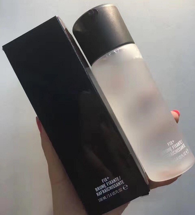 Hotsale!!In Stock!Hot brand Makeup Prep Prime Fix+ 100ml Goldlite Pinklite Shimmer Setting Spray foundation primer High Quality, As picture
Hotsale!!In Stock!Hot brand Makeup Prep Prime Fix+ 100ml Goldlite Pinklite Shimmer Setting Spray foundation primer High Quality, As picture