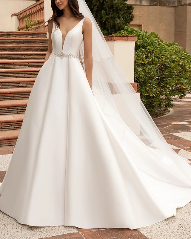 A-Line Wedding Dresses V Neck Court Train Satin Regular Straps Plus Size with Sashes / Ribbons Buttons, White
A-Line Wedding Dresses V Neck Court Train Satin Regular Straps Plus Size with Sashes / Ribbons Buttons, White