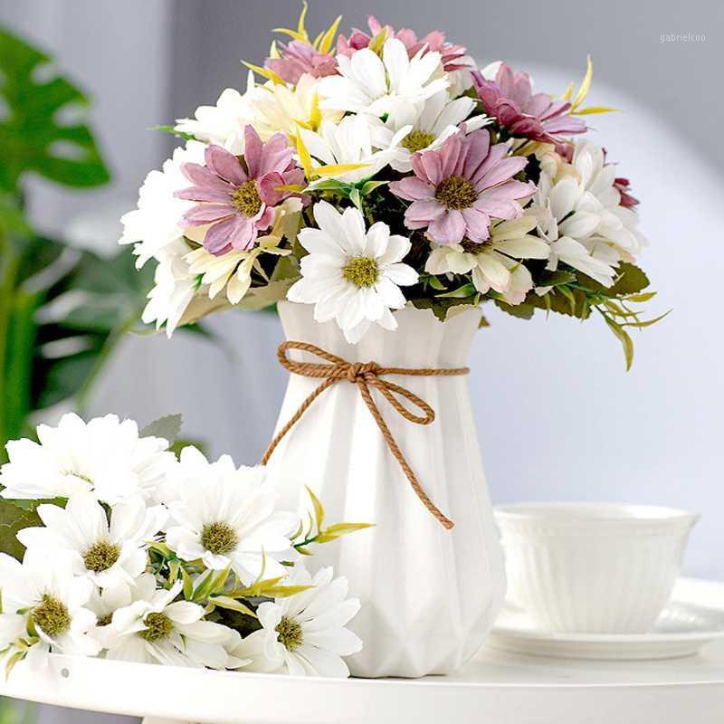 10 Heads Artificial Daisy autumn Decoration Artificial Decoration Mountain Flower DIY Wedding Christmas Decor Flowers1
10 Heads Artificial Daisy autumn Decoration Artificial Decoration Mountain Flower DIY Wedding Christmas Decor Flowers1