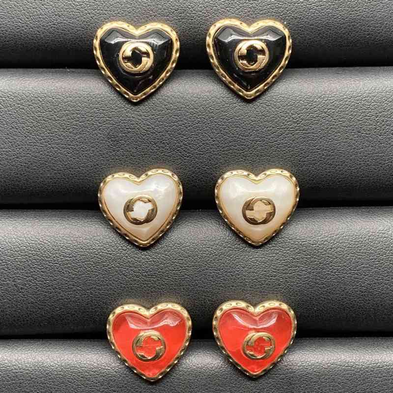 2022 Latest Factory Wholesale new love letter personalized Earrings female 925 silver needle anti allergy net red same style
2022 Latest Factory Wholesale new love letter personalized Earrings female 925 silver needle anti allergy net red same style