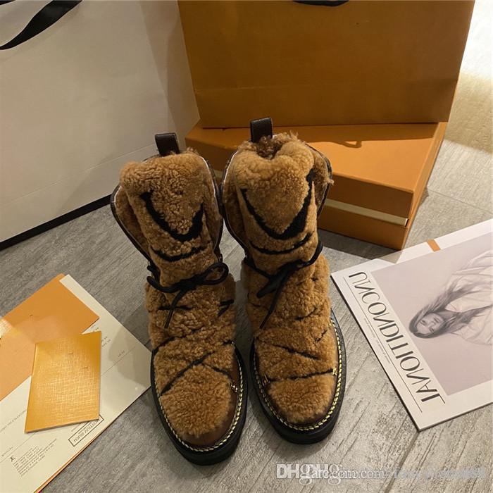Latest autumn and winter Ankle boots, womens ankle boots, calf leather splicing wool mountaineering boots With box Size 34-40, Image
Latest autumn and winter Ankle boots, womens ankle boots, calf leather splicing wool mountaineering boots With box Size 34-40, Image
