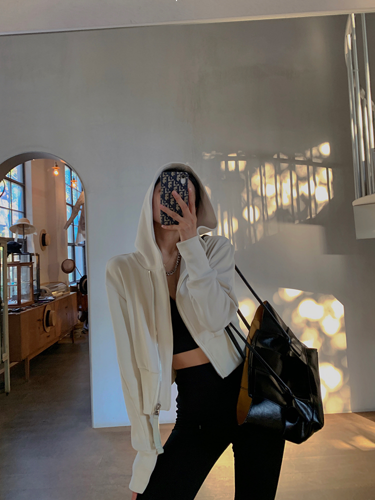 New Autumn 2021 Short White Creamy Hoodie Designer Kpop Style Woman Clothes Suhs OC0B, Black
New Autumn 2021 Short White Creamy Hoodie Designer Kpop Style Woman Clothes Suhs OC0B, Black