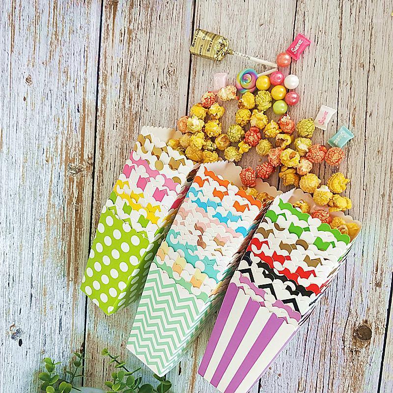 6/12pcs Small Movie Theater Small Popcorn Boxes Paper Popcorn Boxes Striped Red and White for Dessert Tables Wedding Favors1
6/12pcs Small Movie Theater Small Popcorn Boxes Paper Popcorn Boxes Striped Red and White for Dessert Tables Wedding Favors1
