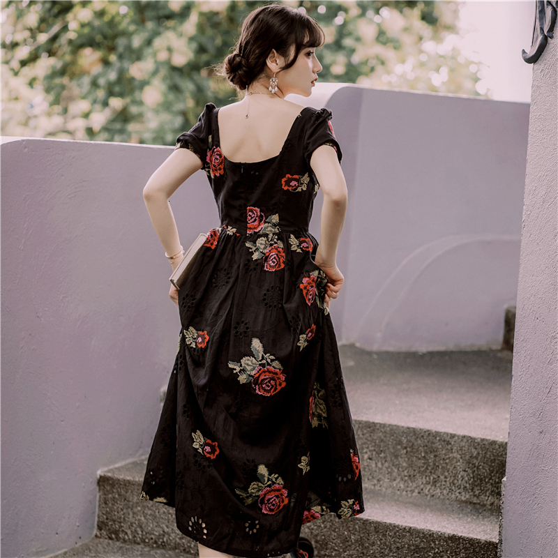 2021 Summer Adjustment and Enlargement Floral Embroidery Dressed Long Jacquard A8nt, Blue
2021 Summer Adjustment and Enlargement Floral Embroidery Dressed Long Jacquard A8nt, Blue