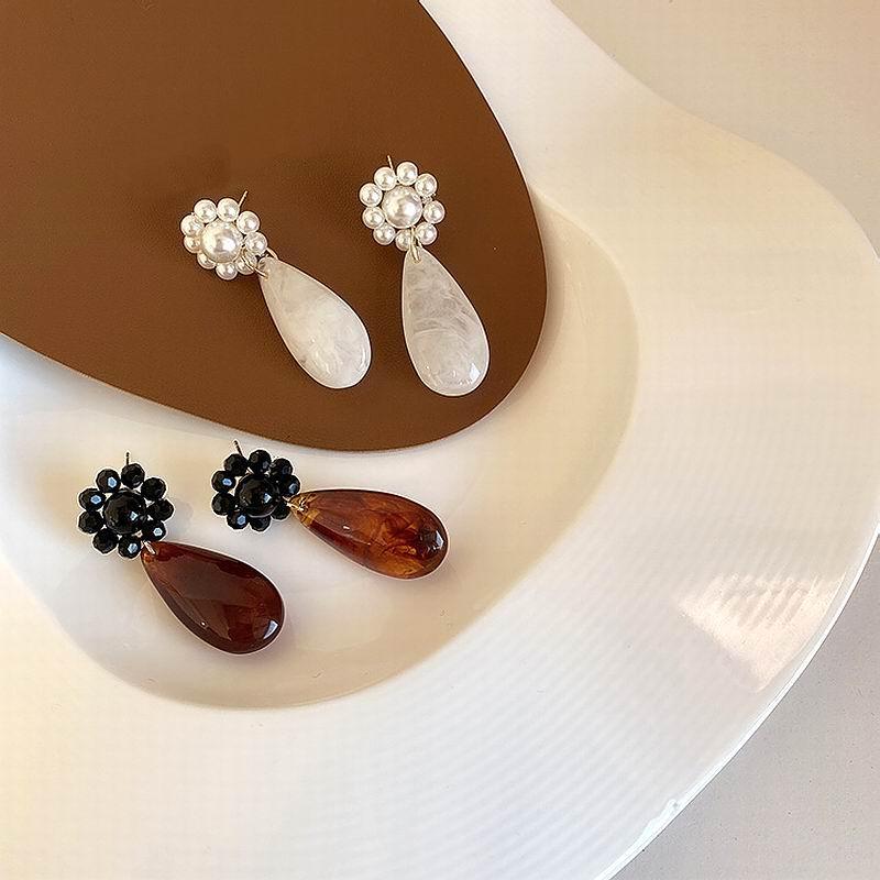 Dangle & Chandelier Vintage Resin Flower Drop Earrings For Women Personality Statement Pendientes Jewelry White Brown
Dangle & Chandelier Vintage Resin Flower Drop Earrings For Women Personality Statement Pendientes Jewelry White Brown