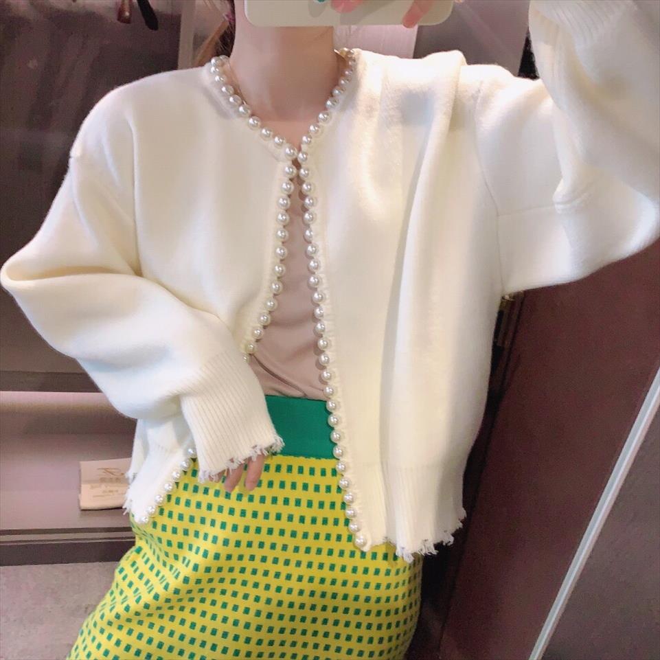 Cute Pearls Beading White Soft knitted Sweaters cardigan Female Autumn Knit Streetwear Coat Women Jacket outwear Spring, Beige
Cute Pearls Beading White Soft knitted Sweaters cardigan Female Autumn Knit Streetwear Coat Women Jacket outwear Spring, Beige