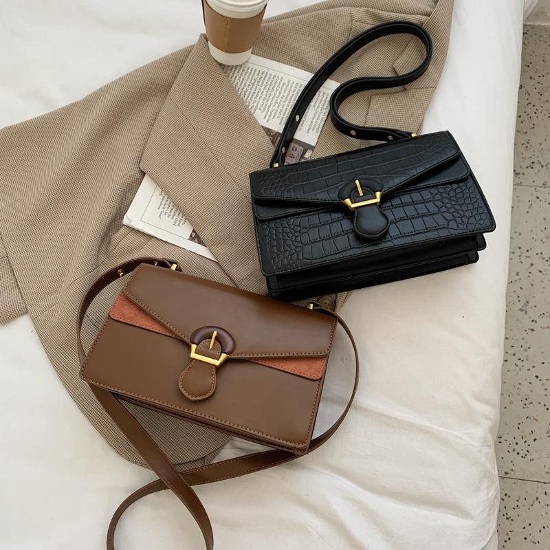 2021 New Fashion Trendy Fashion Ladies One Shoulder Messenger Bag High Quality Retro Western Style All-match Small Square Bag, Black
2021 New Fashion Trendy Fashion Ladies One Shoulder Messenger Bag High Quality Retro Western Style All-match Small Square Bag, Black