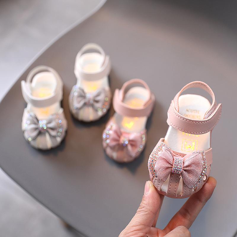 Summer Style Baby Girls Sandals Soft Sole Infant Toddler First Walkers Baby Cirb Shoes White Pink Color Leather Clogs
Summer Style Baby Girls Sandals Soft Sole Infant Toddler First Walkers Baby Cirb Shoes White Pink Color Leather Clogs