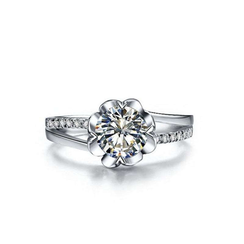 Florid Test Positive 0.5CT 5.0MM D-E Moissanite Diamond Ring S925 Engagement Jewelry for Women
Florid Test Positive 0.5CT 5.0MM D-E Moissanite Diamond Ring S925 Engagement Jewelry for Women