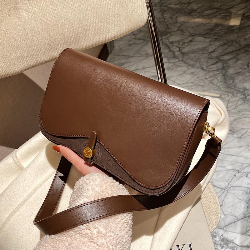 Female Bag 2021 New Western Fashion Net Red Wild Crossbody Bag High-quality Texture Single-shoulder Small Square, Black
Female Bag 2021 New Western Fashion Net Red Wild Crossbody Bag High-quality Texture Single-shoulder Small Square, Black