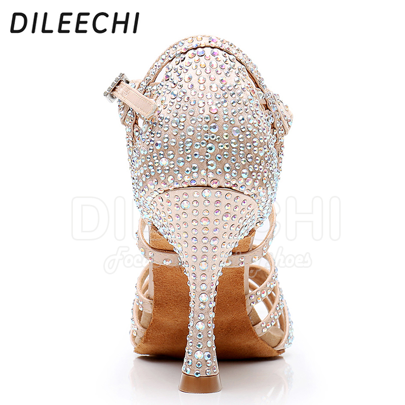DILEECHI Latin dance shoes big small rhinestone shining Bronze Skin Black satin Women Salsa party Ballroom shoes Cuba 9cm heel 201017
DILEECHI Latin dance shoes big small rhinestone shining Bronze Skin Black satin Women Salsa party Ballroom shoes Cuba 9cm heel 201017