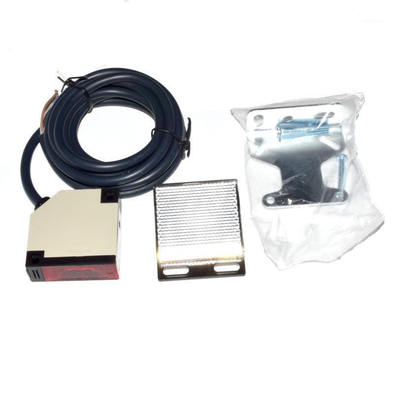 DC12-24V / AC90-240V Reflective photoelectric switch photocell E3JK-R4M1 infrared beam sensor Square Reflex Light Barrier Senso1
DC12-24V / AC90-240V Reflective photoelectric switch photocell E3JK-R4M1 infrared beam sensor Square Reflex Light Barrier Senso1