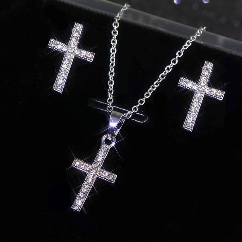 Hip Hop Alloy Cross Pendant Necklace Iced Out Rhinestone Silver plated Tone Crucifix Charm Jewelry Dropshipping
Hip Hop Alloy Cross Pendant Necklace Iced Out Rhinestone Silver plated Tone Crucifix Charm Jewelry Dropshipping
