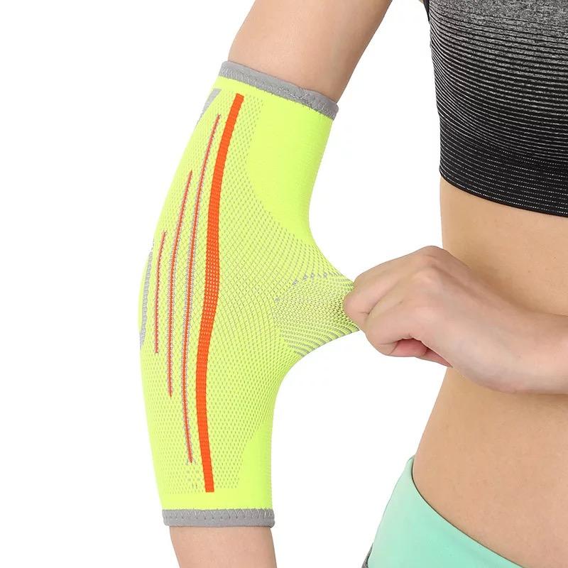 1 Pcs New Elastic Breathable Sport Elbow Support Pads Sleeve Elbow Brace Protector for Volleyball Tennis Arm Pads Guard, Yellow
1 Pcs New Elastic Breathable Sport Elbow Support Pads Sleeve Elbow Brace Protector for Volleyball Tennis Arm Pads Guard, Yellow