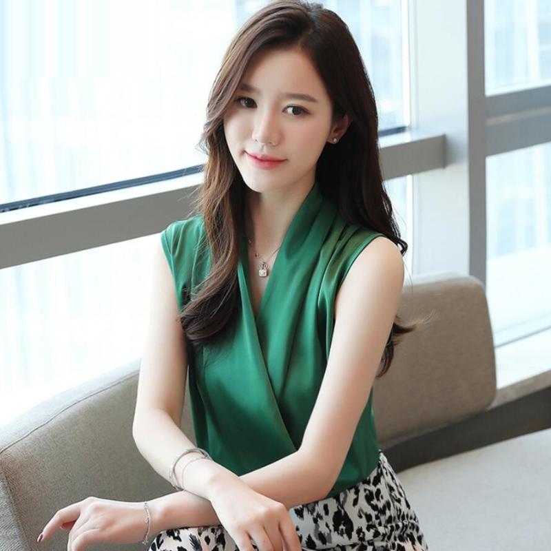 2021 Summer Sleeveless V-Neck Women Blouse Ladies Shirts Korean Elegant Women Tops And Blouses Solid Color Plus Size Top Shirt, White women top
2021 Summer Sleeveless V-Neck Women Blouse Ladies Shirts Korean Elegant Women Tops And Blouses Solid Color Plus Size Top Shirt, White women top