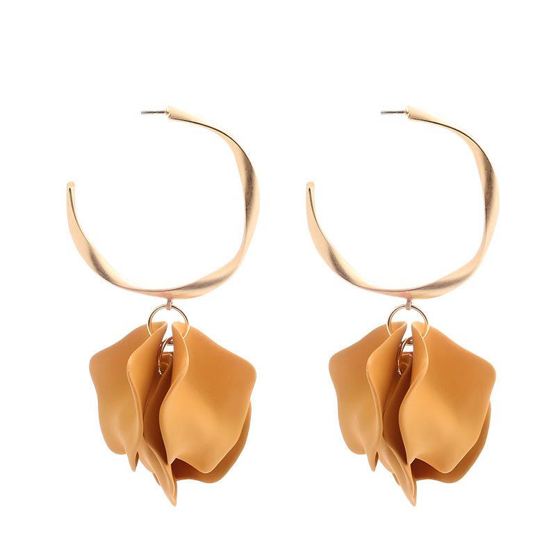 Korea Style New Creative Morandi Color C Shape EarRing Hang Multiple Rose Petals Dangle Earrings For Women Girls Fashion Jewelry
Korea Style New Creative Morandi Color C Shape EarRing Hang Multiple Rose Petals Dangle Earrings For Women Girls Fashion Jewelry