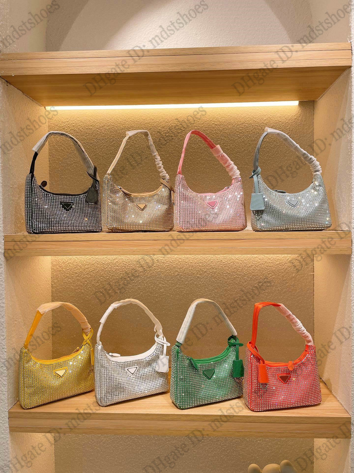 Re-edition Crystal 2000 Allover Shoulder Silver Black Satin Hobo Bag Mini Diamond Party Flap SWomen Designer Nylon Handbag Cross Body Luxury
Re-edition Crystal 2000 Allover Shoulder Silver Black Satin Hobo Bag Mini Diamond Party Flap SWomen Designer Nylon Handbag Cross Body Luxury