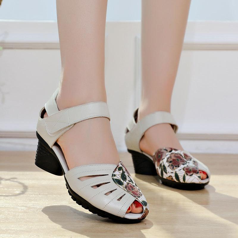 Stitching Weave Hook Loop Retro Shoes Women Bohemian sandals New Genuine Leather Buckle Square heel printing Hollow out shoes, Black
Stitching Weave Hook Loop Retro Shoes Women Bohemian sandals New Genuine Leather Buckle Square heel printing Hollow out shoes, Black