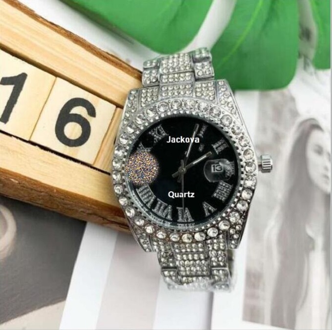 Couple Unisex Men Women Watches Automatic Iced Out Designer Quartz Movement Men and Lady Watch Stainless Steel Clock, As pic
Couple Unisex Men Women Watches Automatic Iced Out Designer Quartz Movement Men and Lady Watch Stainless Steel Clock, As pic