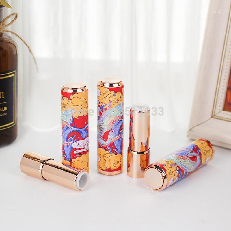 Round Koi Pattern Lipstick Tube Refillable Pressed Plastic Empty Lip Tube Cosmetic Lip Rouge Container DIY Makeup Tool1
Round Koi Pattern Lipstick Tube Refillable Pressed Plastic Empty Lip Tube Cosmetic Lip Rouge Container DIY Makeup Tool1