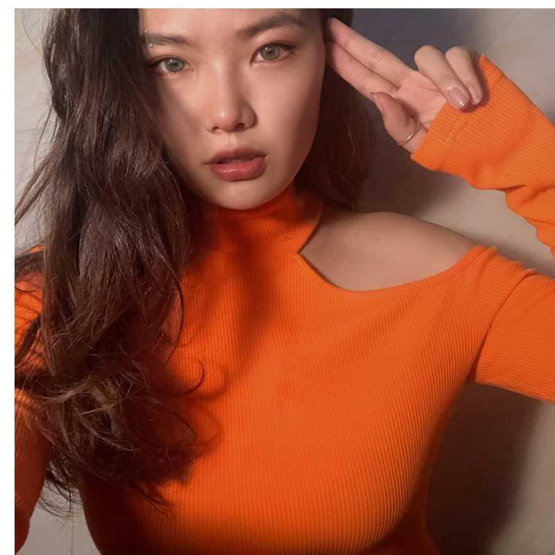 Women new orange Pullover Yoga Sweatshirt one shoulder fashion high collar running sports top sexy off the shoulder fitness suit
Women new orange Pullover Yoga Sweatshirt one shoulder fashion high collar running sports top sexy off the shoulder fitness suit