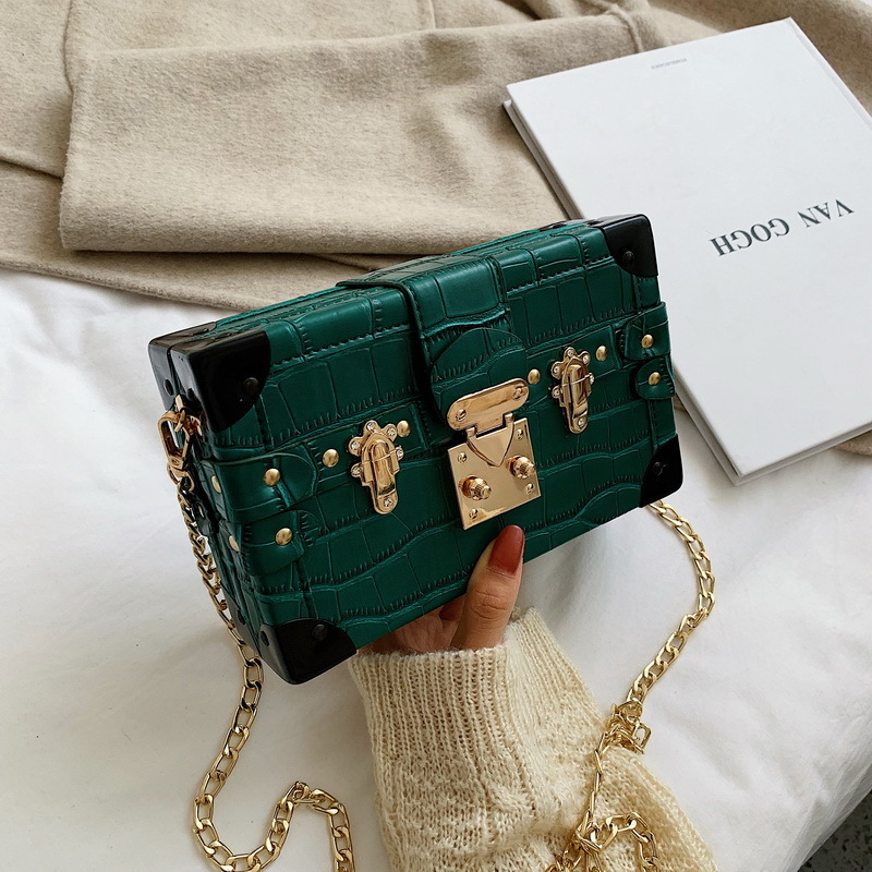 Top Stone Pattern Women Bags 2020 New Popular Chains Ladies Shoulder Female Handbag Fashion Girl Messenger Bag Luxury Purse Q1110
Top Stone Pattern Women Bags 2020 New Popular Chains Ladies Shoulder Female Handbag Fashion Girl Messenger Bag Luxury Purse Q1110