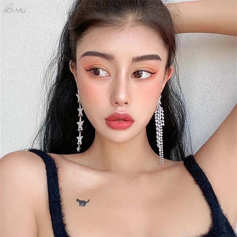 AOMU Asymmetrical Shiny Rhinestone Geometric Star Imitation Pearl Long Drop Dangle Earrings For Women Jewelry
AOMU Asymmetrical Shiny Rhinestone Geometric Star Imitation Pearl Long Drop Dangle Earrings For Women Jewelry