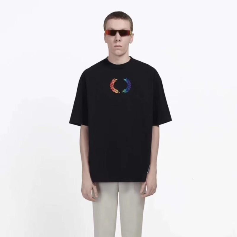 18FW Rainbow Wheat Tee Fashion Letter Printed Breathable T-shirt Casual Loose Crewneck Street Couple T-shirt HFTTTX111, Black
18FW Rainbow Wheat Tee Fashion Letter Printed Breathable T-shirt Casual Loose Crewneck Street Couple T-shirt HFTTTX111, Black