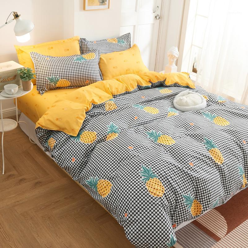 Yellow pineapple color Bed linen set duvet cover yellow flat bed sheet pillowcase bedding set king queen double full single1, Uya22
Yellow pineapple color Bed linen set duvet cover yellow flat bed sheet pillowcase bedding set king queen double full single1, Uya22