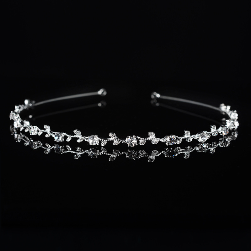 Chic Crystal-Embellished Headwear - Royal Princess Style Wedding Hair Accent for Ladies