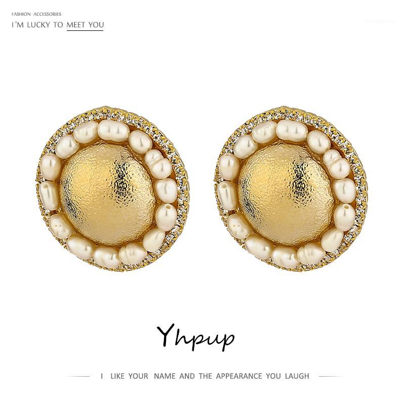 Yhpup Charm Round Metal Natural Pearl Stud Earrings Elegant Fashion Gold Copper Earrings Jewelry Orecchini Donna Party Gift 20201
Yhpup Charm Round Metal Natural Pearl Stud Earrings Elegant Fashion Gold Copper Earrings Jewelry Orecchini Donna Party Gift 20201