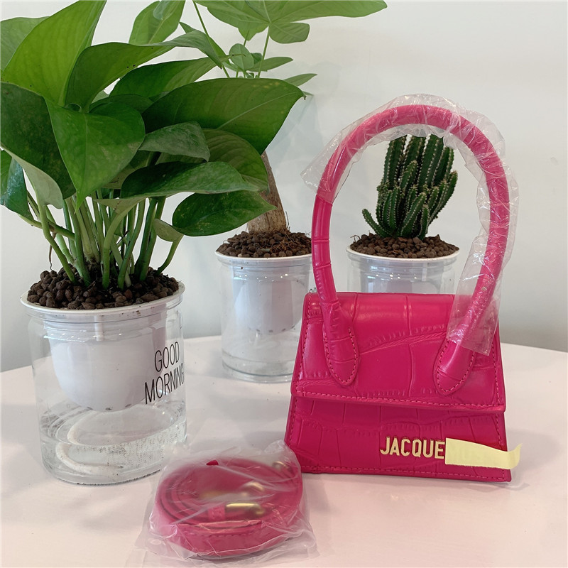 Bag Designer MINI Jacquemus Style New 14*6*11cm Wholesale Baguette Handbag Waist Crocodile Women Simple One-shoulder Flap Small Pattern Sahi
Bag Designer MINI Jacquemus Style New 14*6*11cm Wholesale Baguette Handbag Waist Crocodile Women Simple One-shoulder Flap Small Pattern Sahi