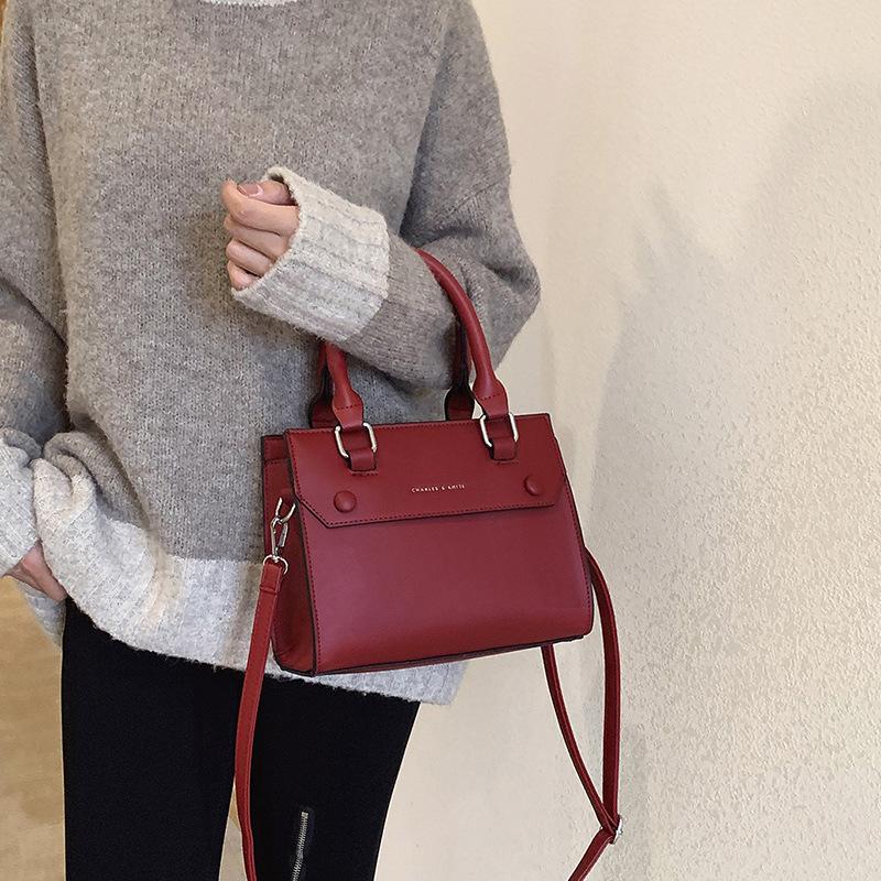 Women's Handbag New Fashion Solid Color PU Leather Satchels 2021 Luxury Quality Shopper Shoulder Messenger Bag Female Tote Bag, Black
Women's Handbag New Fashion Solid Color PU Leather Satchels 2021 Luxury Quality Shopper Shoulder Messenger Bag Female Tote Bag, Black