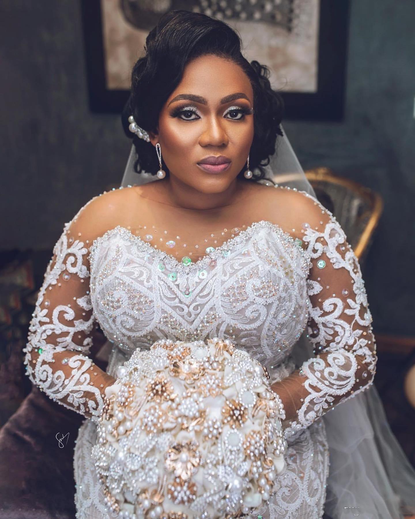 Africa Plus Size Wedding Dresses Long Sleeves Beaded Lace Appliques Mermaid Bridal Gowns Custom Made robes de mariée