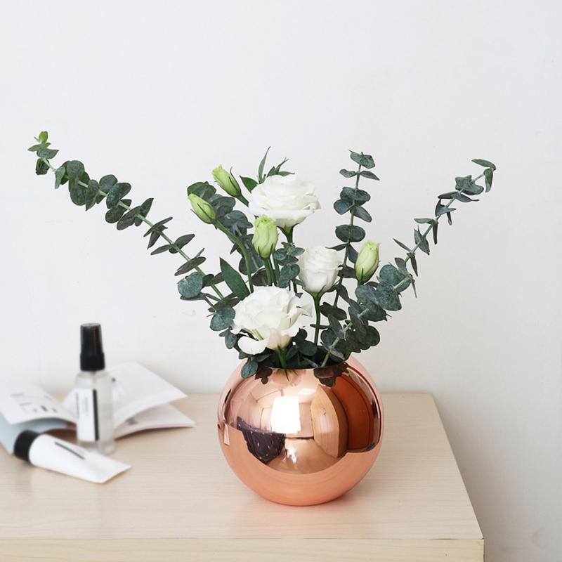 Portable Crafts Flower Vases Stainless Steel Tabletop Vases Modern Fashion Ornaments for Household Bedroom Supply
Portable Crafts Flower Vases Stainless Steel Tabletop Vases Modern Fashion Ornaments for Household Bedroom Supply