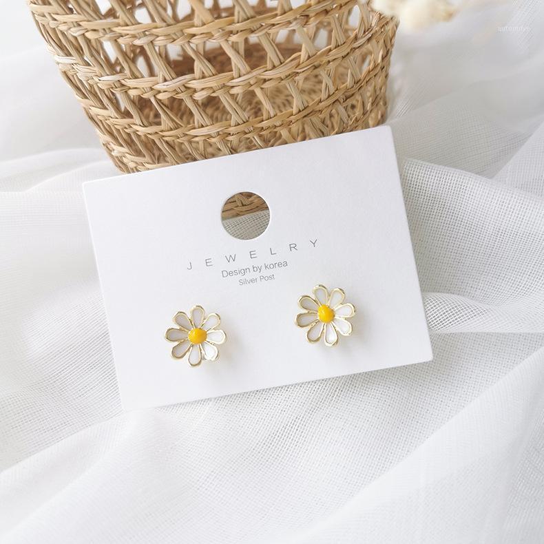 MISSNICE Little Daisy Fresh flower Earring Sweety Lovely Style Cute Summer Oorbellen Accessories Bijoux Pendientes1
MISSNICE Little Daisy Fresh flower Earring Sweety Lovely Style Cute Summer Oorbellen Accessories Bijoux Pendientes1