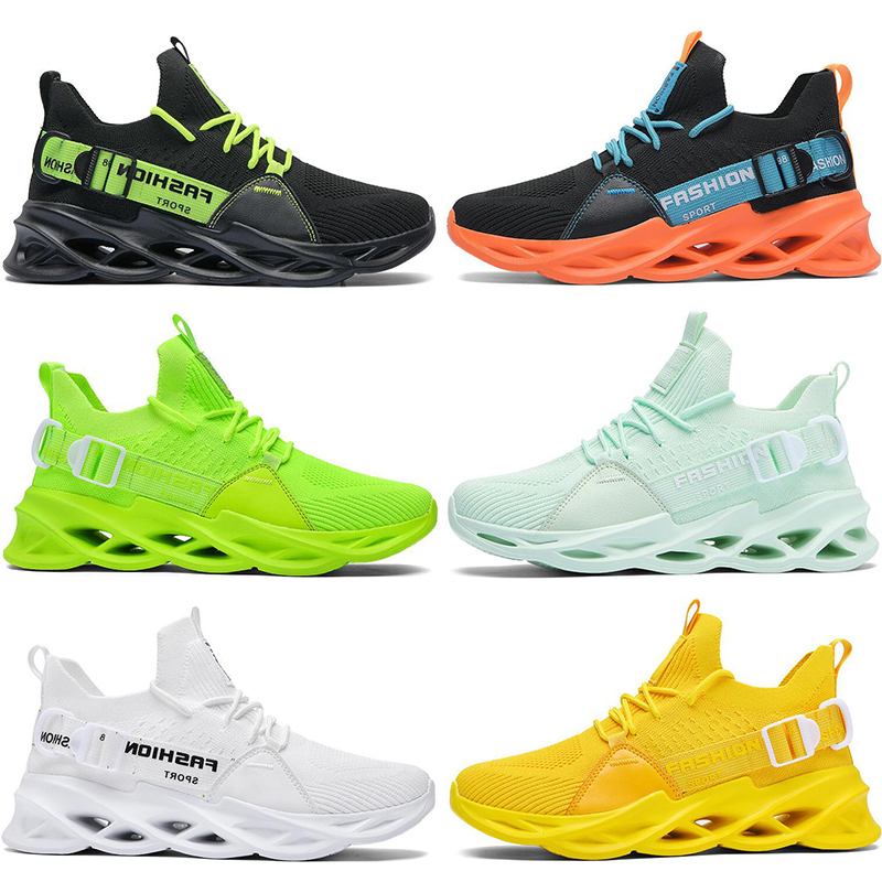2021 men running shoes triple black white fashion mens women trendy great trainers breathable casual sports outdoor sneakers
2021 men running shoes triple black white fashion mens women trendy great trainers breathable casual sports outdoor sneakers