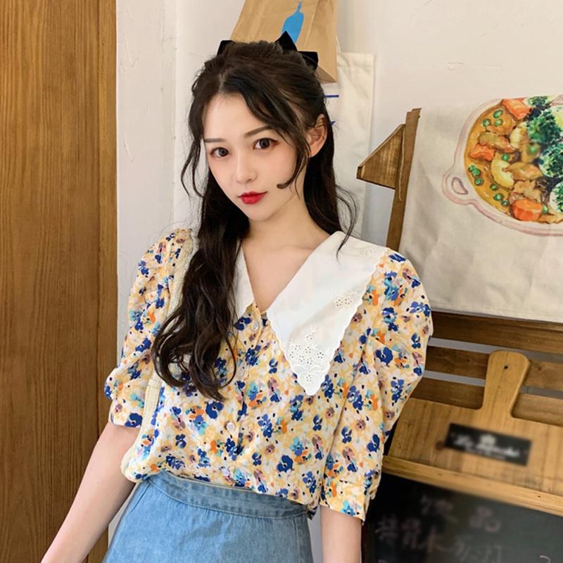 blouse women summer Korean Floral Blouses tops Lapel Short Sleeve Embroidered Shirt blusas mujer de moda 2021
blouse women summer Korean Floral Blouses tops Lapel Short Sleeve Embroidered Shirt blusas mujer de moda 2021