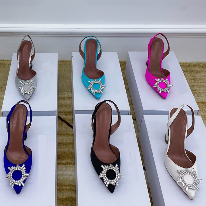 High quality summer womens fashion spring summer new open toe thin high heel womens hollow sandals original package size 35-41, Extra shoebox
High quality summer womens fashion spring summer new open toe thin high heel womens hollow sandals original package size 35-41, Extra shoebox