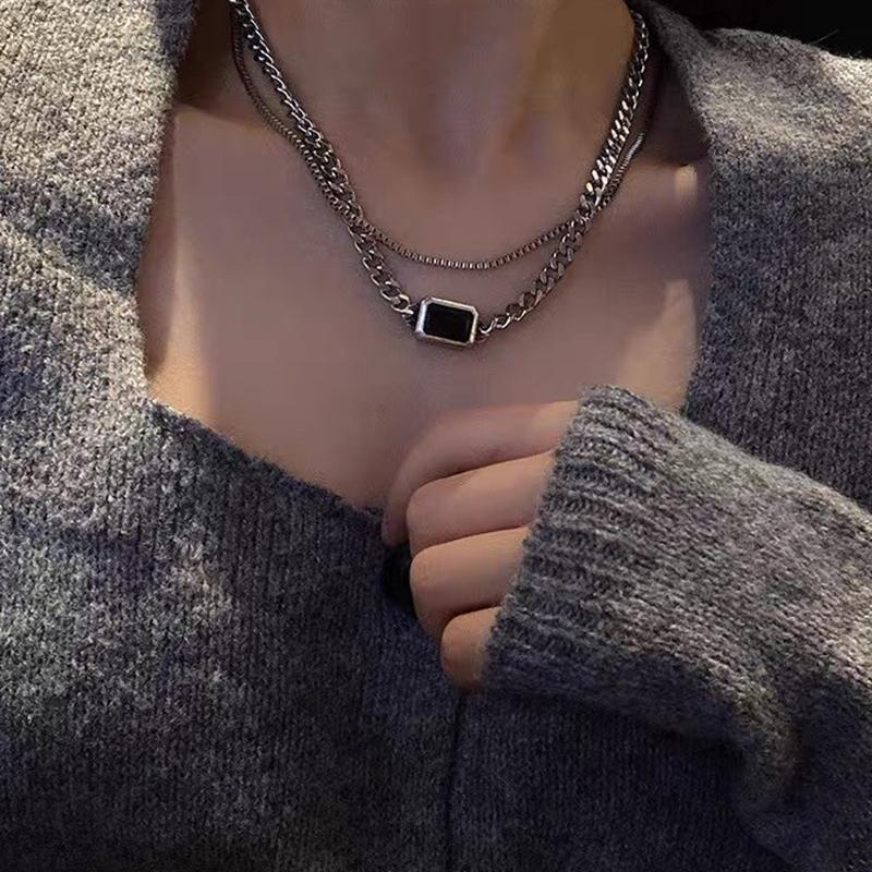 Neck Chains Stainless Steel Necklace for Men Women Layered Chain Necklace Cube Chain Chokers Punk Choker Padlock Goth Jewelry
Neck Chains Stainless Steel Necklace for Men Women Layered Chain Necklace Cube Chain Chokers Punk Choker Padlock Goth Jewelry
