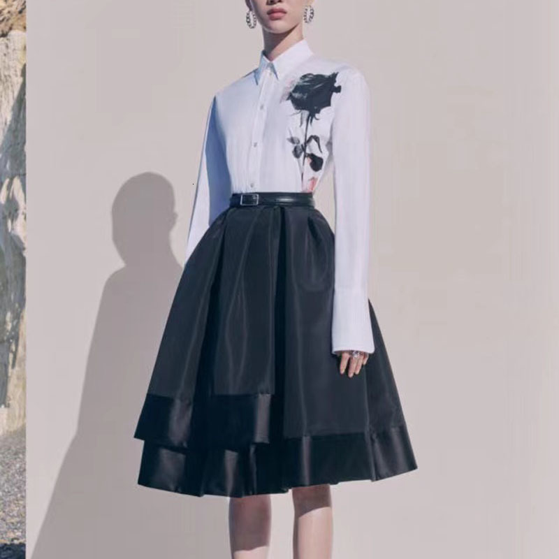 2021 Spring New Printing Flower Sleeve Long Shirt Sheath Great Stocking Skirt Women Suit Two High Quality Pieces Jvzt, Navy blue.
2021 Spring New Printing Flower Sleeve Long Shirt Sheath Great Stocking Skirt Women Suit Two High Quality Pieces Jvzt, Navy blue.