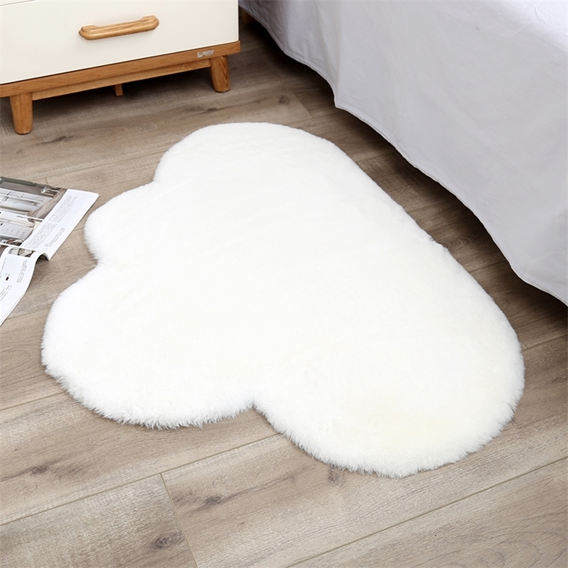 Cloud Shape Rug Carpet Mat for Living Room Decor Faux Fur Carpet Kids Room Bedroom Shaggy Area Rug Modern Mat 201225
Cloud Shape Rug Carpet Mat for Living Room Decor Faux Fur Carpet Kids Room Bedroom Shaggy Area Rug Modern Mat 201225