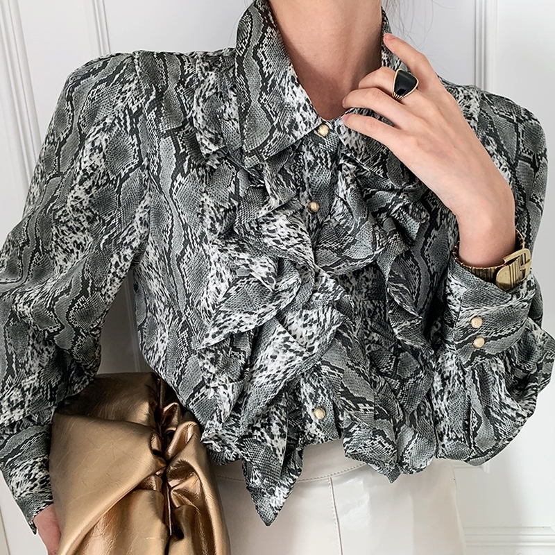 2021 New Fashioned Shirts of Standard Snake Skin Turn Down Collar Frilly Wind Sleeves Only Breasted Women's Blouses Spring 6ID9, Gray.
2021 New Fashioned Shirts of Standard Snake Skin Turn Down Collar Frilly Wind Sleeves Only Breasted Women's Blouses Spring 6ID9, Gray.
