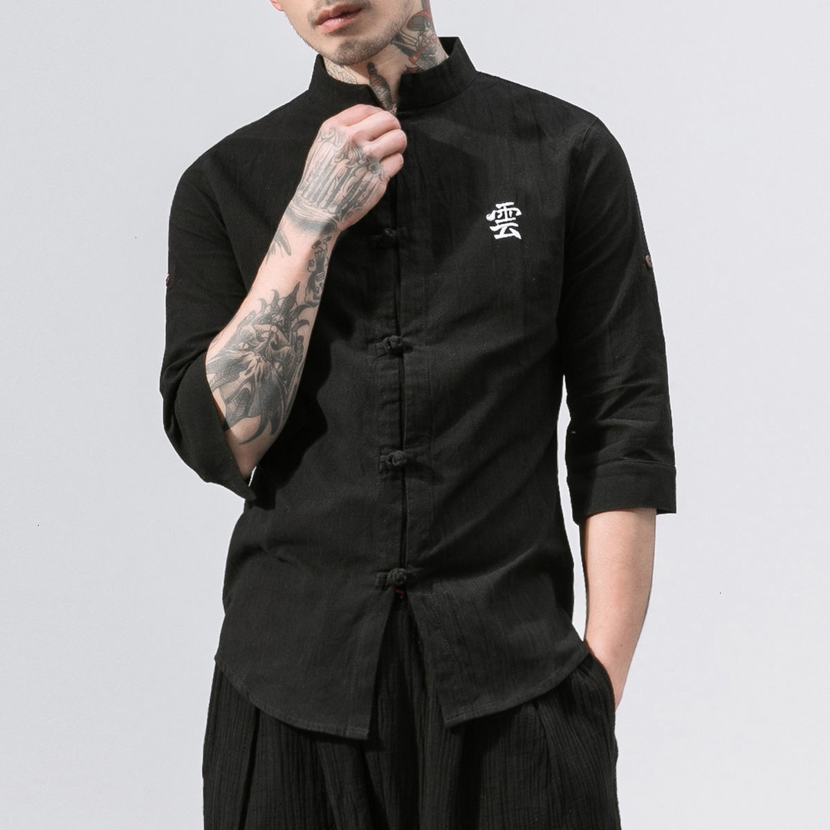 2021 New Men's Embroidery T-shirts Chinese Style Stand Collar Short Sleeve Tops Man Vintage Streetwear Fashion Couple Tees 2hag, White
2021 New Men's Embroidery T-shirts Chinese Style Stand Collar Short Sleeve Tops Man Vintage Streetwear Fashion Couple Tees 2hag, White