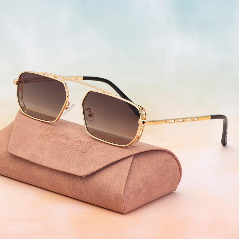 2021 New Steam punk Ladies Fashion Brand design Sunglasses For Women Small Frame Square Luxury Sun Glasses
2021 New Steam punk Ladies Fashion Brand design Sunglasses For Women Small Frame Square Luxury Sun Glasses